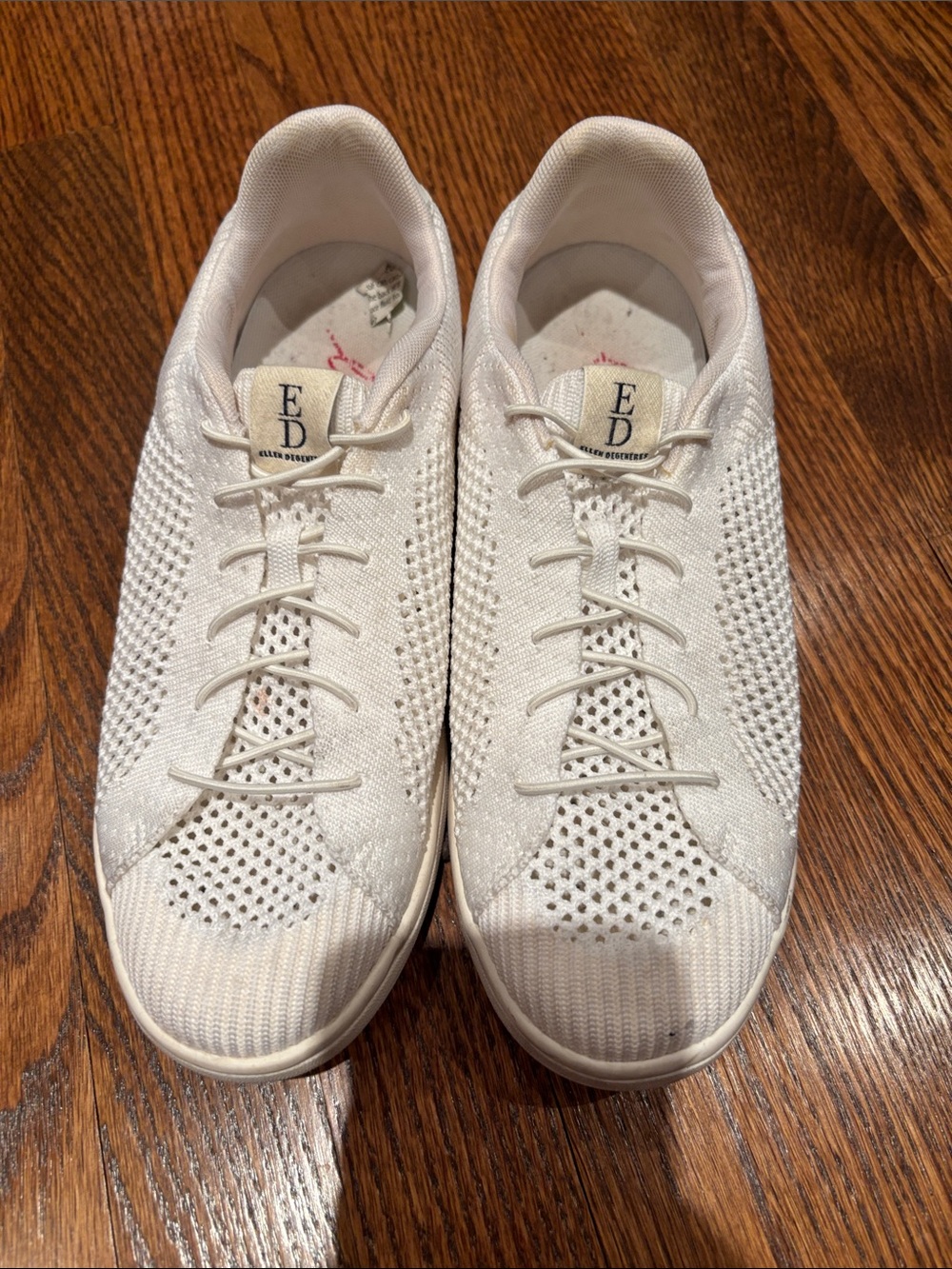Ellen DeGeneres White Knit Lace-Up Sneakers